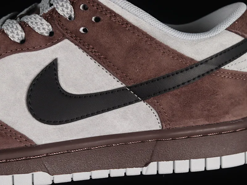All Categories Nk SB Dunk Series Nk SB Dunk Low Low-top sneakers Otomo Katsuhiro x Nk SB Dunk Low "Steamboy OST" Creative customization collaboration Otomo Katsuhiro co-branded SB low-top sports and leisure sneakers DD9606-123
